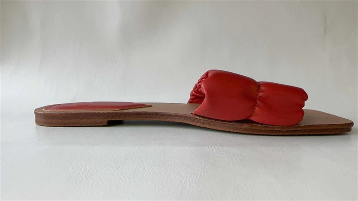 Fold summer slippers factory